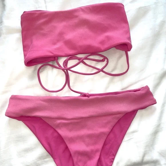 L*Space | Ribbed Bikini Set - Picture 4 of 5